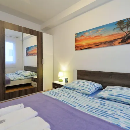 Nata Apartament Murter