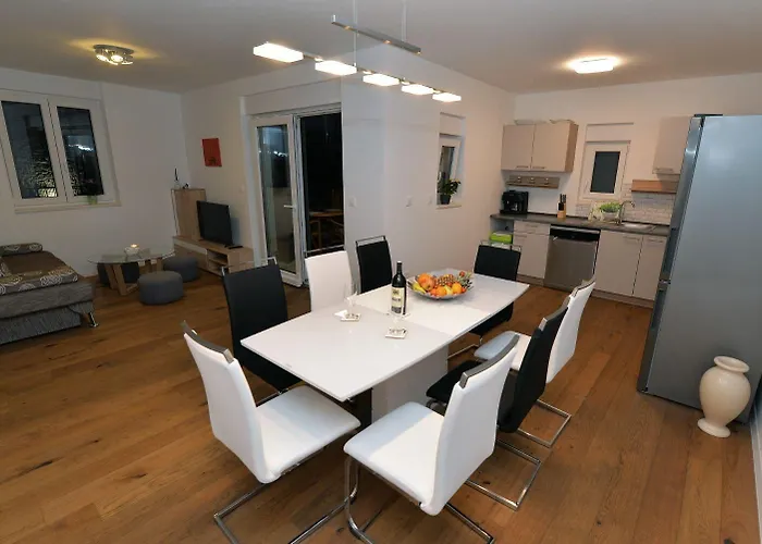 Apartment Nata Murter